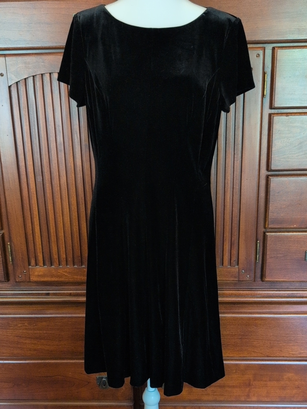 Chaps Black Velvet Midi Dress